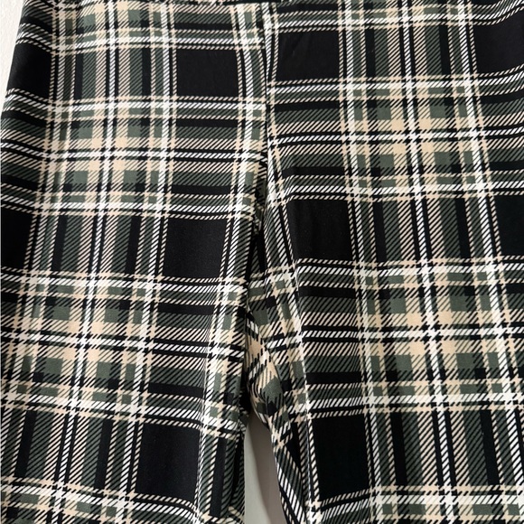 Green, Black and White Plaid Flare Pants - Picture 2 of 4